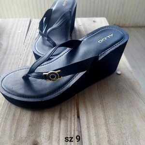 Aldo Wedge Sandal NEW sz 9
